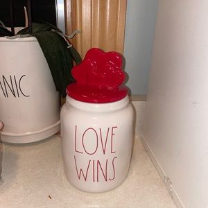Rae dunn love wins canister